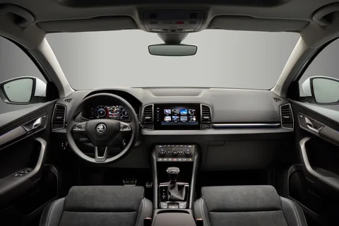 Skoda Karoq 1.6 TDI Greentech Style 2018 view 2