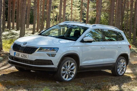 Skoda Karoq 1.6 TDI Greentech Style 2018 view 8