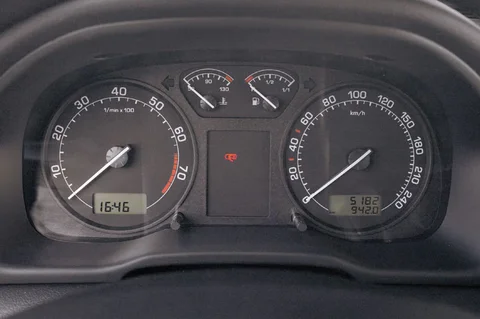 Skoda Octavia 2.0 Elegance 2000 view 10