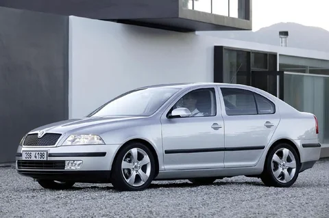 Skoda Octavia 1.6 16V FSI Ambiente 2004 view 5