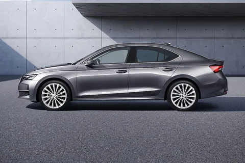 Skoda Octavia 2024 front view