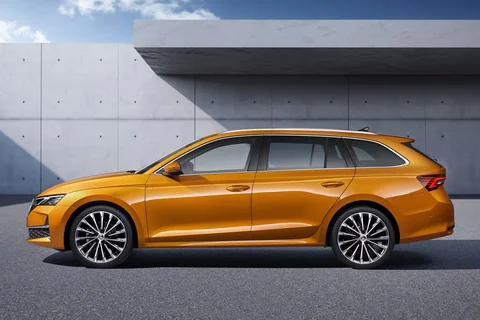 Skoda Octavia Combi 1.5 TSI e-TEC 115hp Selection 2024 view 8