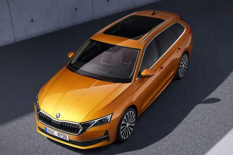 Skoda Octavia Combi 1.5 TSI e-TEC 115hp Selection 2024 view 9