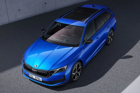 Skoda Octavia Combi 1.5 TSI e-TEC 115hp Selection 2024 view 11
