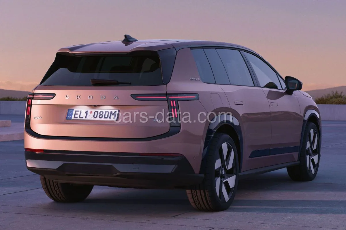 Skoda Peaq 60 150kW Business Edition 2026 suv pohľad spredu