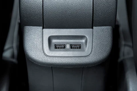 Skoda Rapid Spaceback 1.4 TDI 90hp Greentech Clever 2018 view 4
