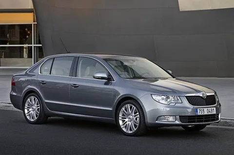 Skoda Superb 1.8 TSI 4x4 Elegance 2009 view 6