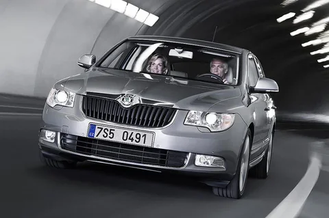 Skoda Superb 1.8 TSI 4x4 Elegance 2009 view 10