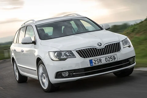 Skoda Superb Combi 2.0 TSI Elegance 2013 view 2