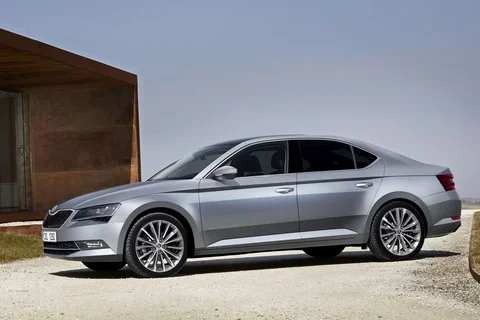 Skoda Superb 1.4 TSI Greentech Active 2015 view 6