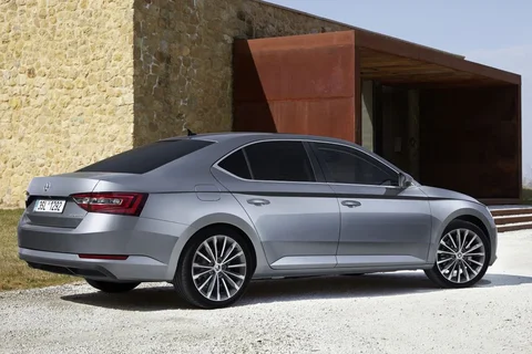 Skoda Superb 1.4 TSI Greentech Active 2015 view 7