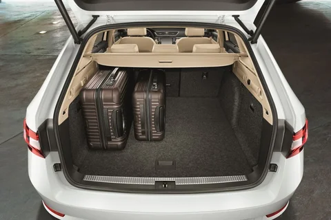 Skoda Superb Combi 1.4 TSI Greentech Active 2015 view 2