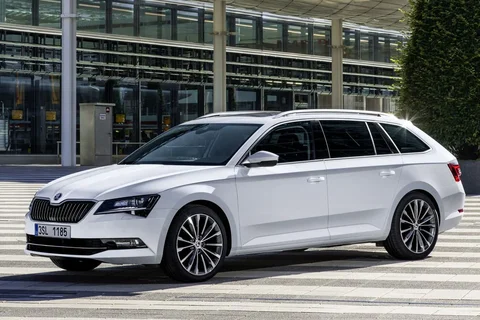Skoda Superb Combi 1.4 TSI Greentech Active 2015 view 5