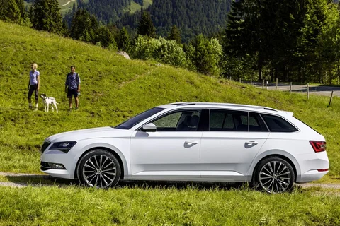 Skoda Superb Combi 1.4 TSI Greentech Active 2015 view 8
