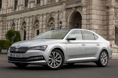 Skoda Superb 1.4 TSI PHEV Business Edition Plus 2020 view 4