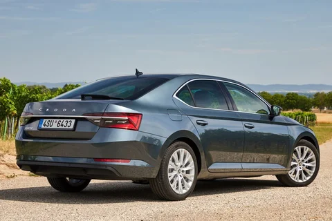 Skoda Superb 1.4 TSI PHEV Business Edition Plus 2020 view 6