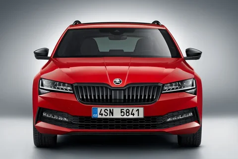 Skoda Superb Combi 1.5 TSI Greentech ACT L&K Executive 2019 view 3