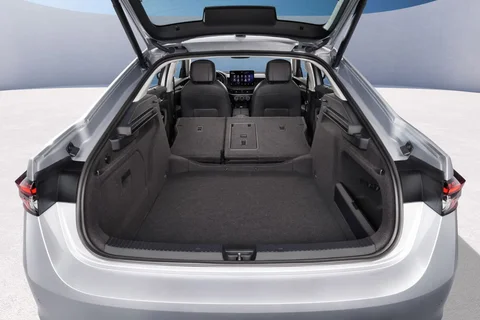 Skoda Superb 1.5 TSI iV PHEV Edition 2025 view 10