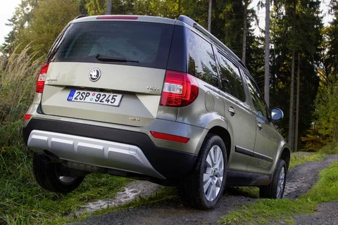 Skoda Yeti Outdoor 1.6 TDI Greentech Elegance 2014 view 12