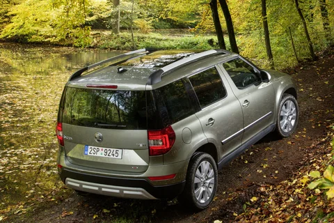 Skoda Yeti Outdoor 1.6 TDI Greentech Elegance 2014 view 3