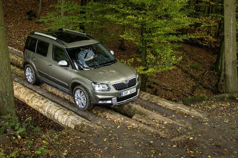 Skoda Yeti Outdoor 1.6 TDI Greentech Elegance 2014 view 9