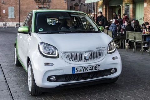 Smart forfour electric drive Business Solution 2017 view 4