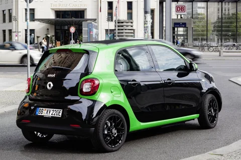 Smart forfour electric drive Business Solution 2017 view 11
