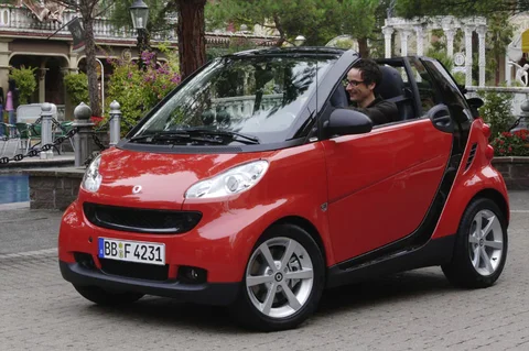 Smart fortwo cabrio Brabus 72kW 2007 view 2