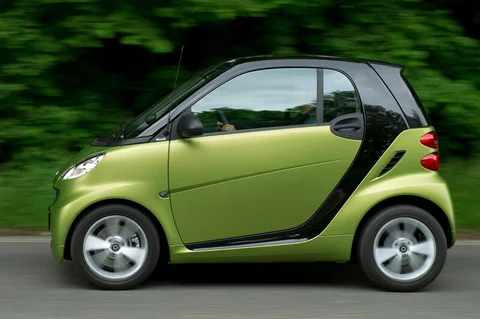 Smart fortwo coupé Brabus 72kW 2010 view 4