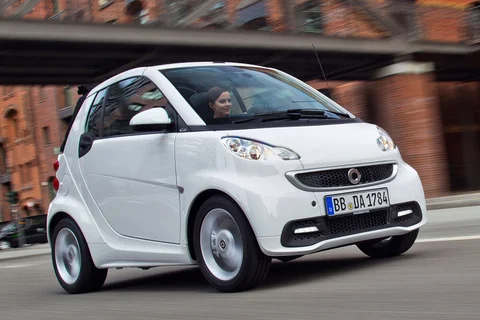 Smart fortwo cabrio Brabus 72kW 2012 view 9