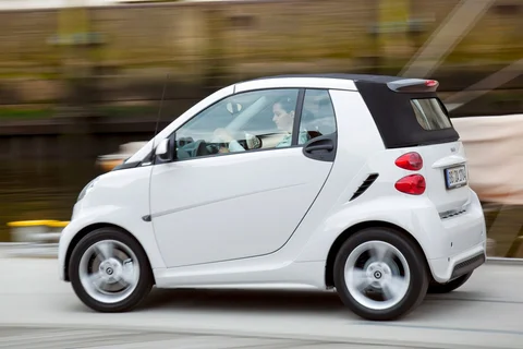 Smart fortwo cabrio Brabus 72kW 2012 view 11