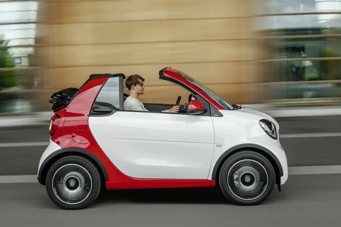Smart fortwo cabrio BRABUS Xclusive 2016 view 4
