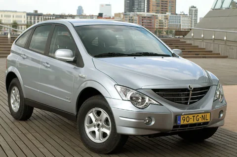 SsangYong Actyon A230 2WD Direct 2007 view 4