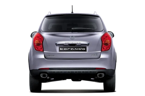 SsangYong Korando 2.0 XDi e3 Quartz 4WD 2013 view 2