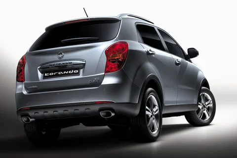 SsangYong Korando 2.0 XDi e3 Quartz 4WD 2013 view 8