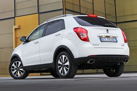 SsangYong Korando 2.0 Crystal 2WD 2015 view 7
