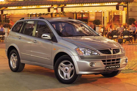 SsangYong Kyron K 200 Xdi 2WD Direct 2006 view 3