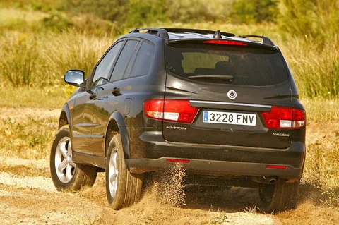 SsangYong Kyron M 200 Xdi 2WD Direct 2007 view 4