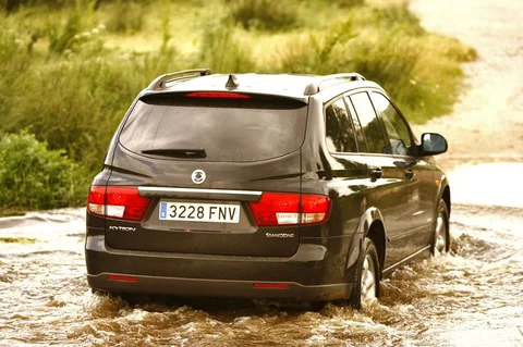 SsangYong Kyron M 200 Xdi 2WD Direct 2007 view 10