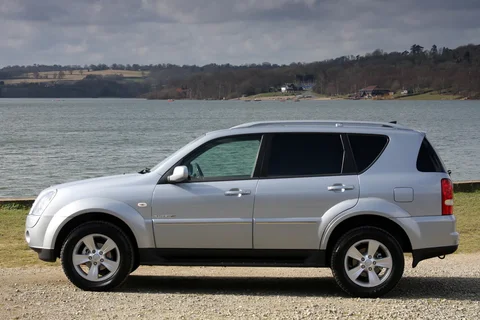 SsangYong Rexton XVT Quartz 2011 view 2