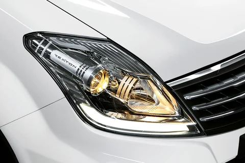 SsangYong Rexton W XDI 2WD Crystal 2013 view 4