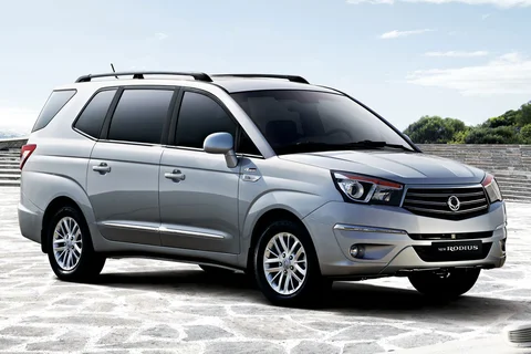 SsangYong Rodius 2.0D 4WD Quartz 2016 view 4