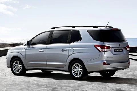 SsangYong Rodius 2.0D 4WD Quartz 2016 view 5