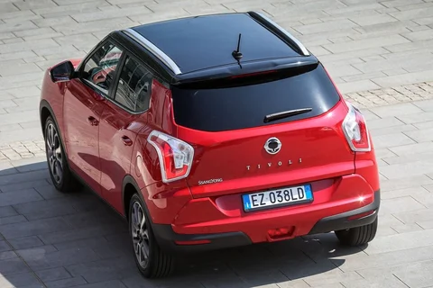 SsangYong Tivoli 1.6 e-XDi Quartz 4WD 2016 view 5