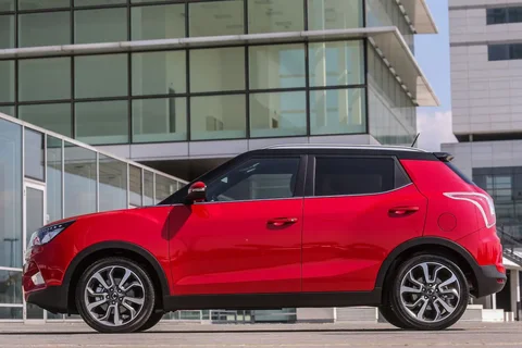SsangYong Tivoli 1.6 e-XDi Quartz 4WD 2016 view 10