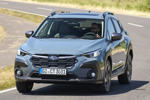 Subaru Crosstrek 2.0i Premium 2024 view 2