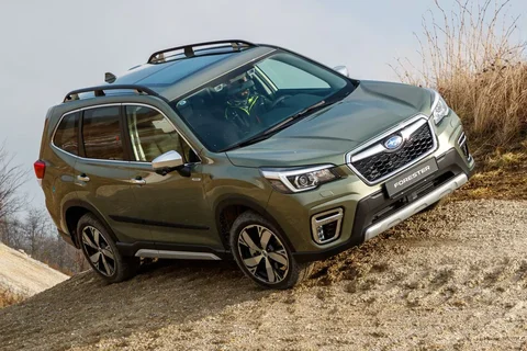 Subaru Forester 2.0i e-BOXER Sport 2021 view 2