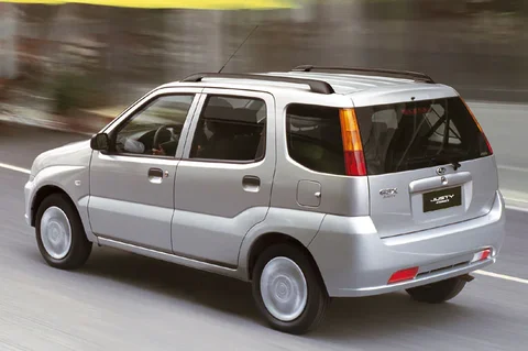 Subaru G3X Justy 1.3 AWD 2004 view 2