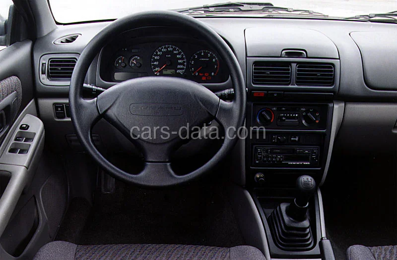 Subaru Impreza Plus 1.6 GL AWD 1998 front view