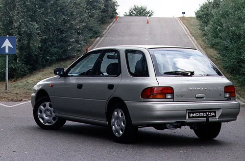 Subaru Impreza Plus 1.6 GL AWD 1998 view 2